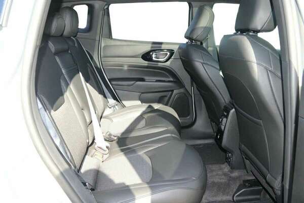 2023 Jeep Compass Night Eagle M6