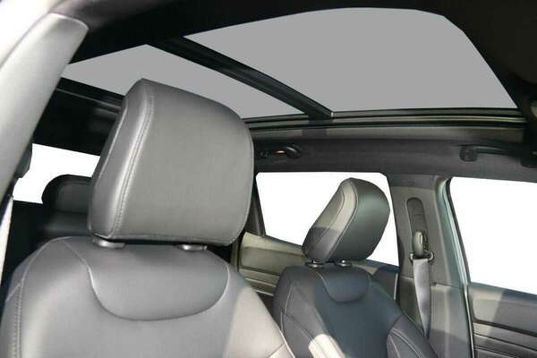2023 Jeep Compass Night Eagle M6