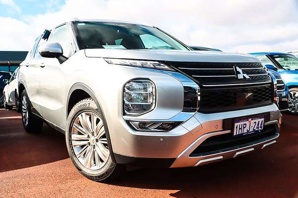 2022 Mitsubishi Outlander LS ZM