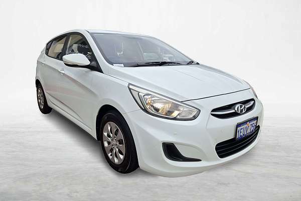 2015 Hyundai Accent Active RB2
