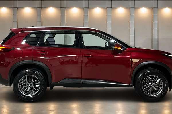 2024 Nissan X-TRAIL ST T33