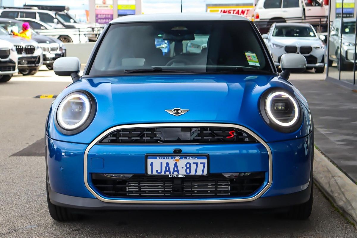 2026 MINI 3 Door Hatch
