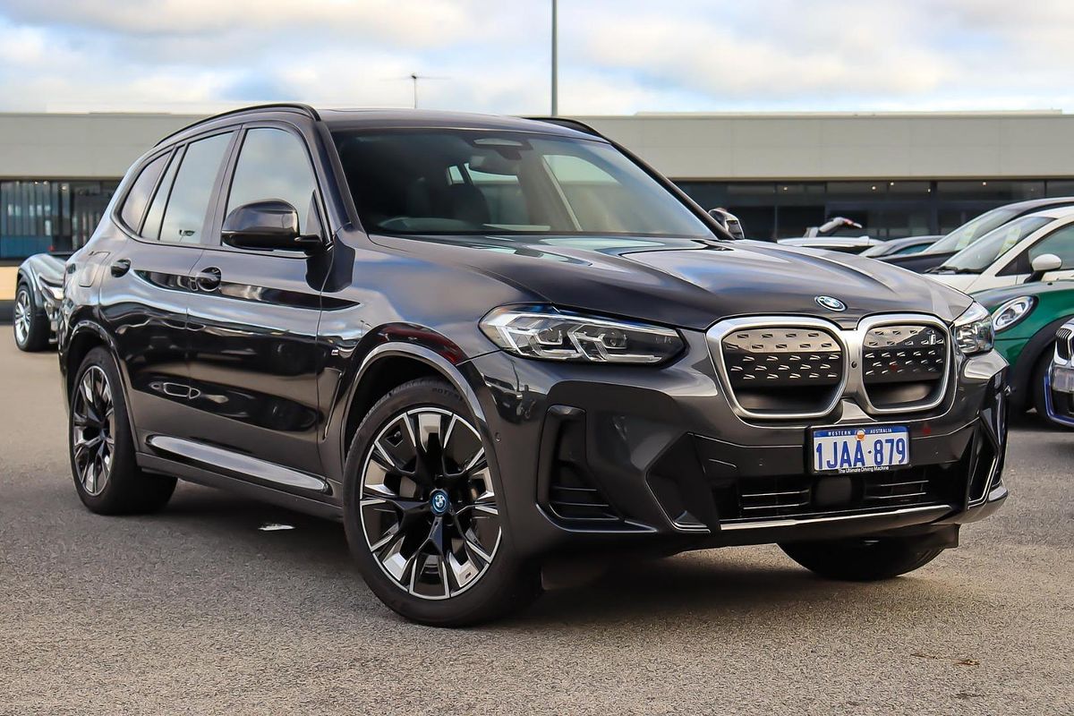 2022 BMW iX3 G08