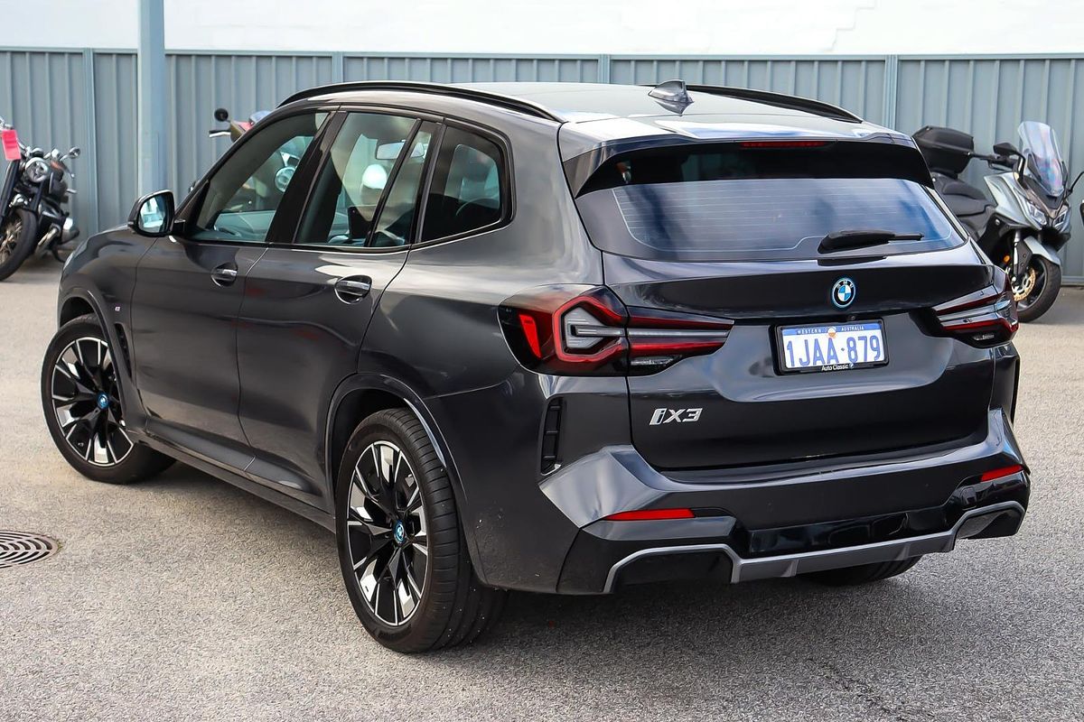 2022 BMW iX3 G08