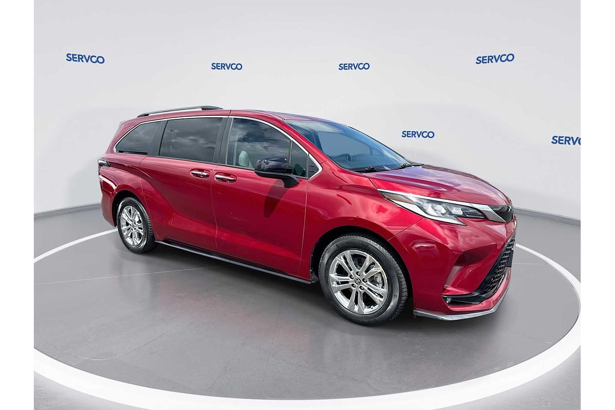 2022 Toyota SIENNA XSE