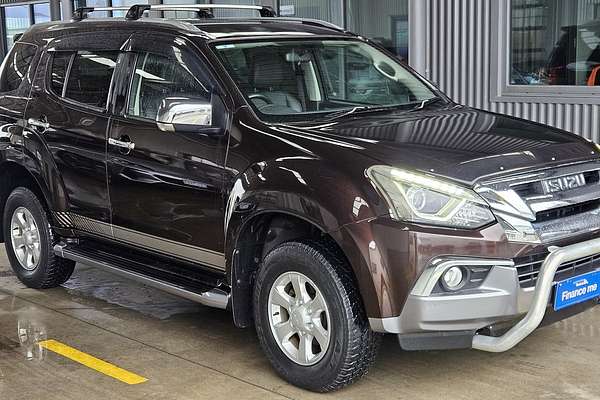 2017 Isuzu MU-X LS-T