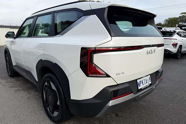 2025 Kia EV5 Air Long Range OVc thumb-3