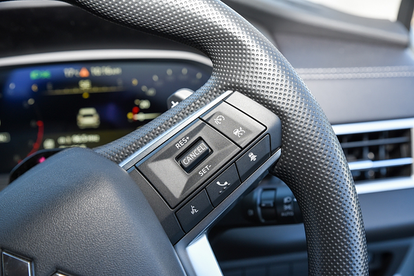 2025 Mitsubishi Outlander ES ZM thumb-13