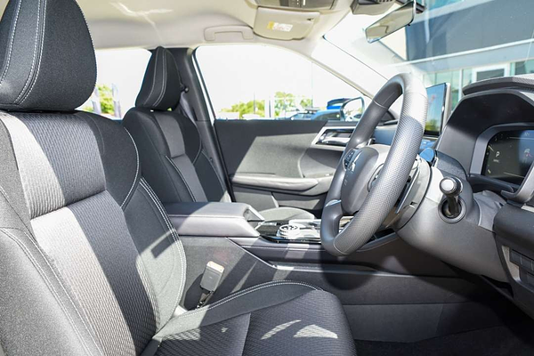 2025 Mitsubishi Outlander ES ZM thumb-28