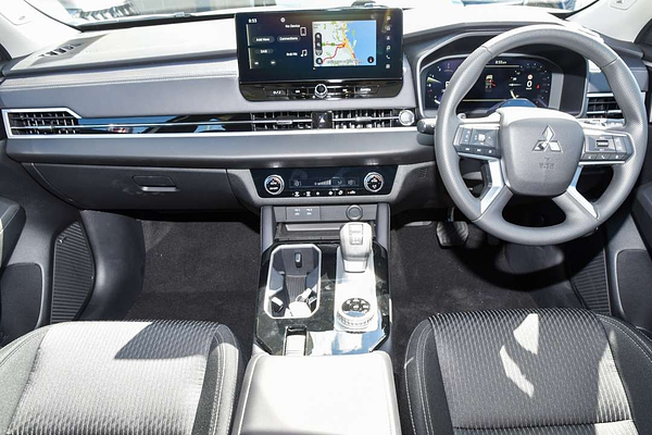 2025 Mitsubishi Outlander ES ZM thumb-34