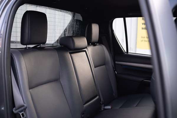 2023 Toyota Hilux Rogue GUN126R 4X4 thumb-8