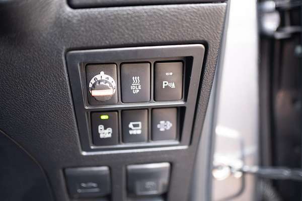 2023 Toyota Hilux Rogue GUN126R 4X4 thumb-24