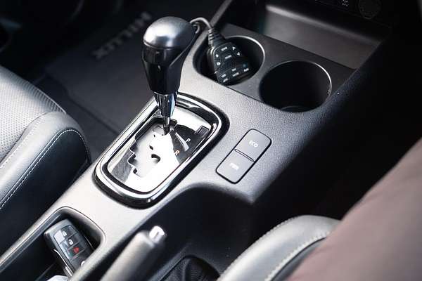 2023 Toyota Hilux Rogue GUN126R 4X4 thumb-33
