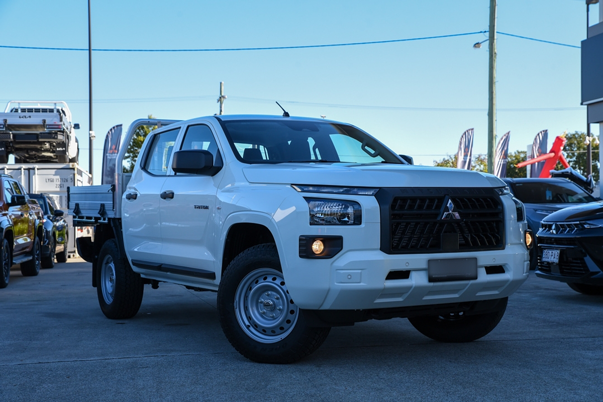 2025 Mitsubishi Triton GLX MV 4X4
