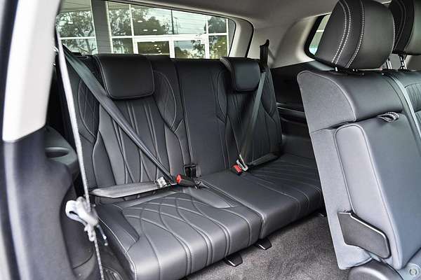 2026 LDV D90 Executive SV9A