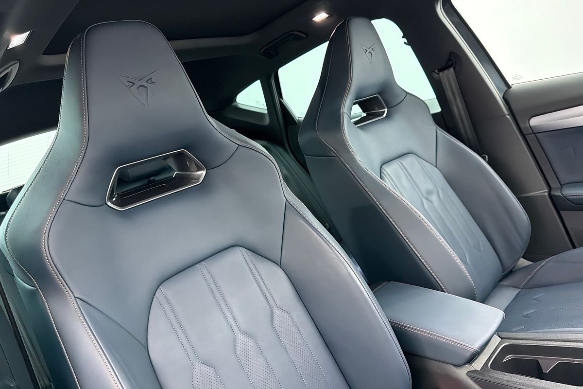 2024 CUPRA Formentor VZx KM