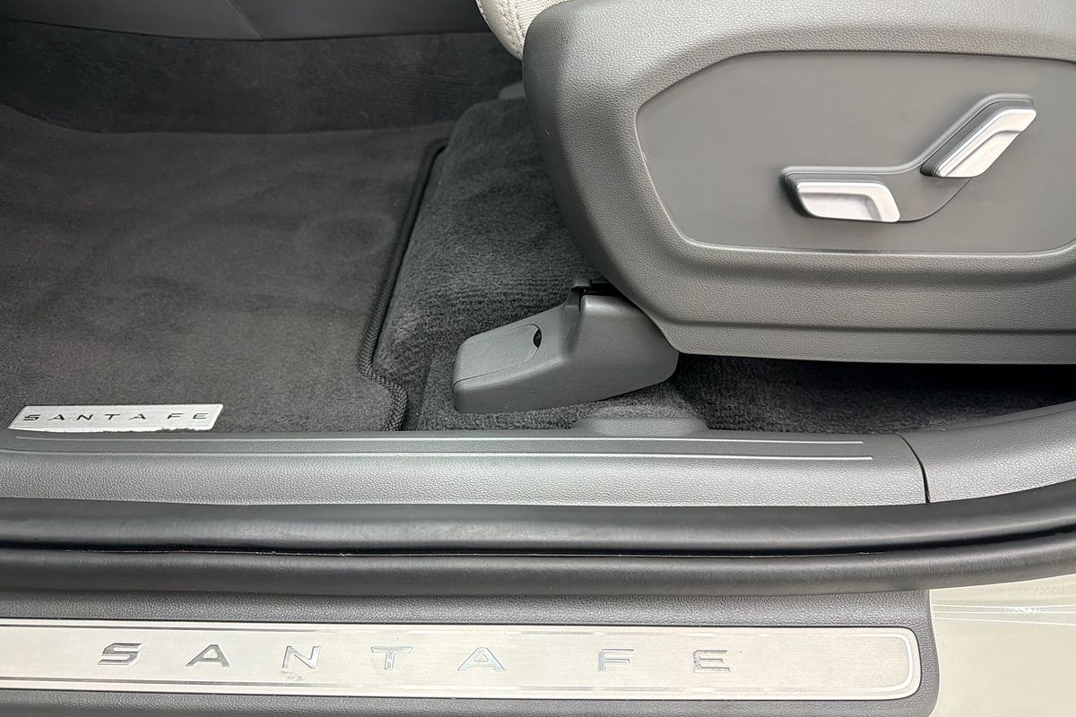 2024 Hyundai Santa Fe Hybrid Elite MX5.V1