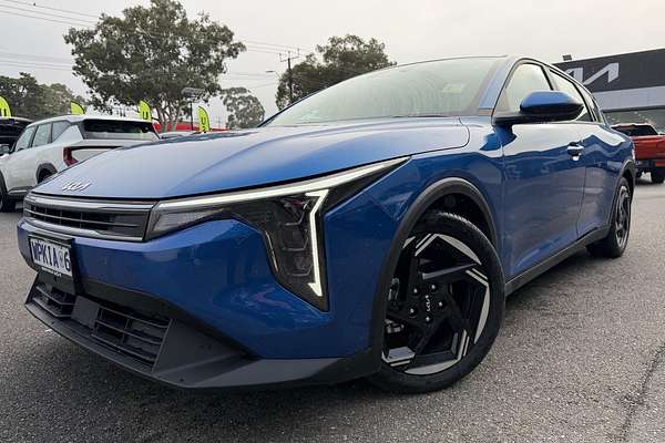 2025 Kia K4 Sport+ CL4m thumb-1
