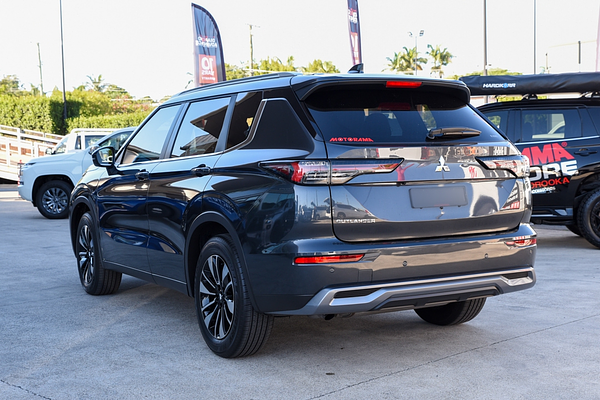 2026 Mitsubishi Outlander LS ZM thumb-8