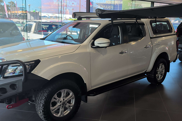 2021 Nissan Navara ST D23 4X4 thumb-1