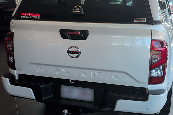 2021 Nissan Navara ST D23 4X4 thumb-2