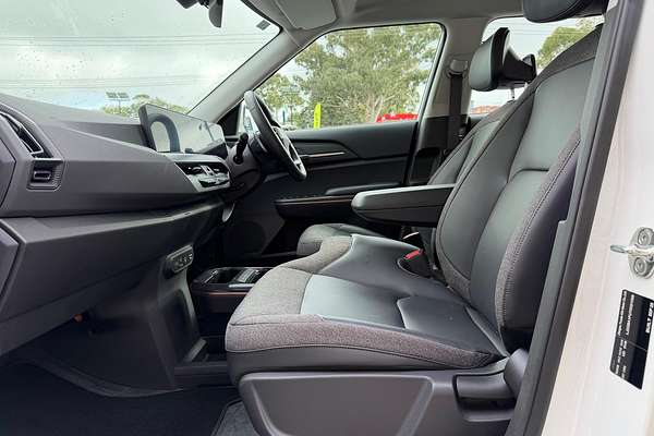 2025 Kia EV5 Air Long Range OVc thumb-15