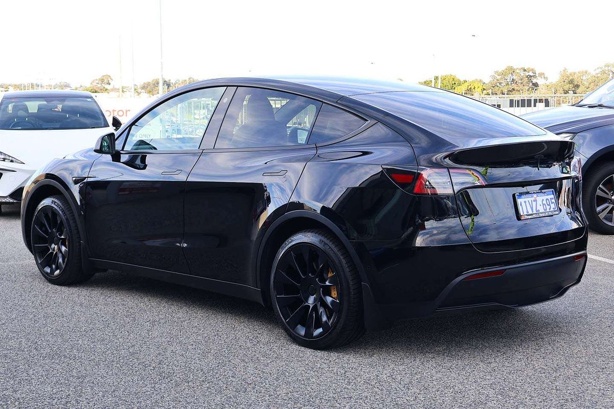 2023 Tesla Model Y Rear-Wheel Drive