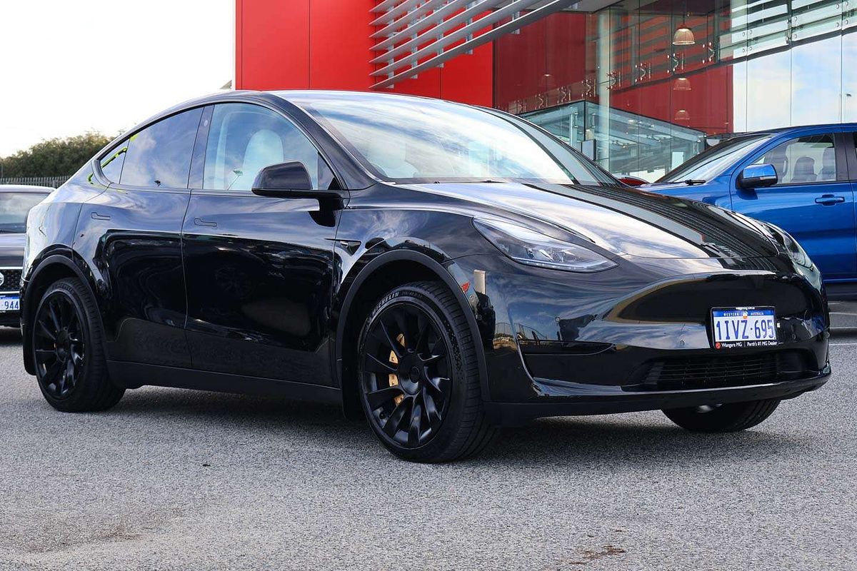 2023 Tesla Model Y Rear-Wheel Drive
