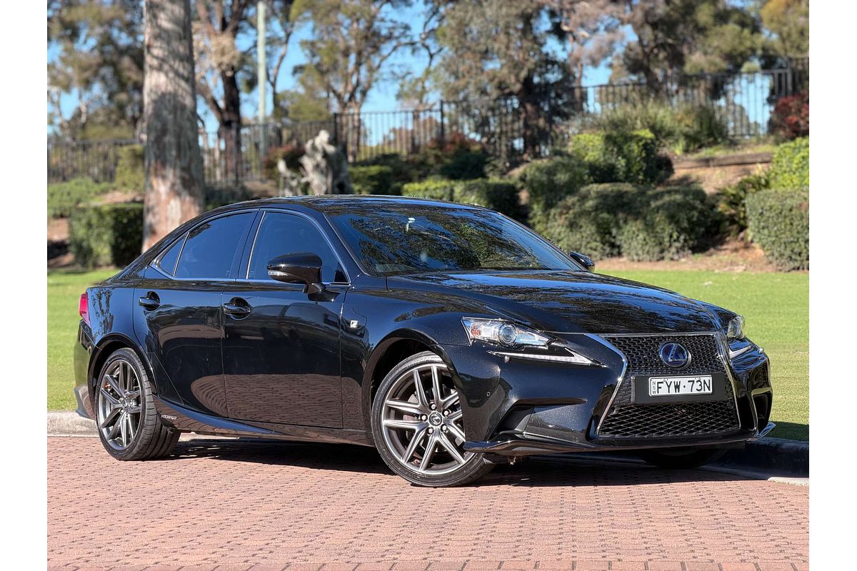 2015 Lexus IS IS300h F Sport AVE30R