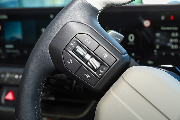 2026 Kia K4 GT-Line CL4m thumb-13