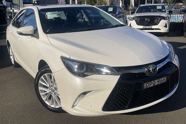 2017 Toyota Camry Atara SL AVV50R