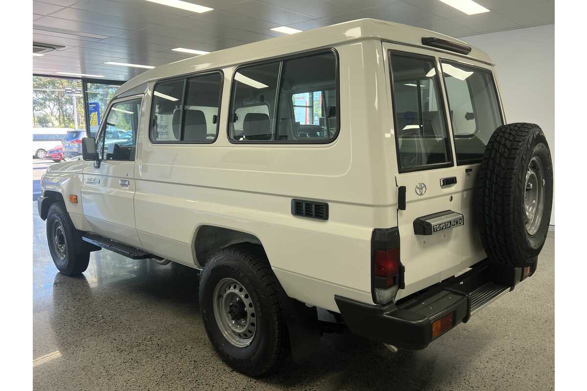 Sold 2023 Toyota Landcruiser Workmate Troopcarrier Used Suv Coffs