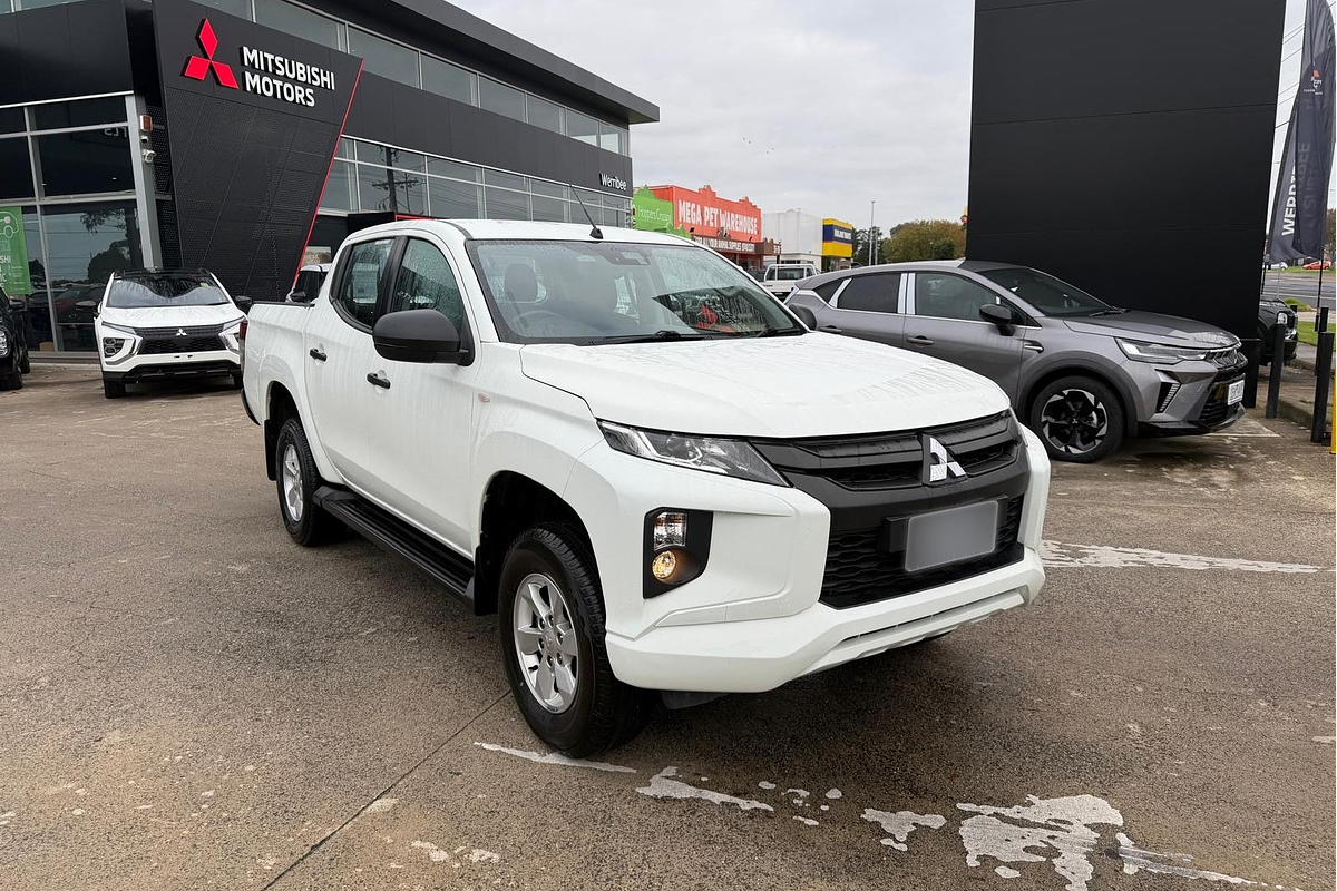 2023 Mitsubishi Triton GLX+ MR 4X4