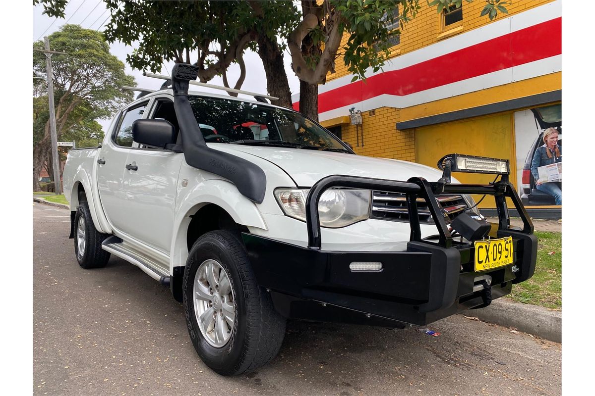 2014 Mitsubishi Triton GLX (4x4) MN MY14 UPDATE 4X4