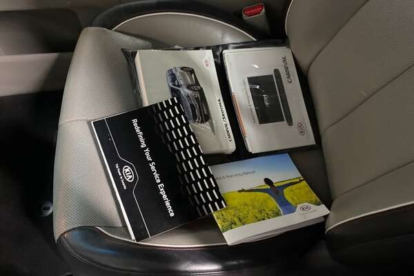 2016 Kia Carnival Platinum YP MY16