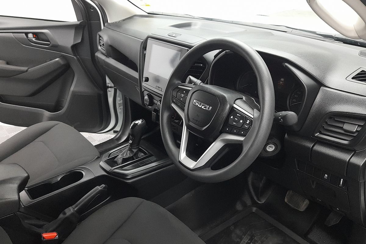 2024 Isuzu D-MAX SX High Ride Rear Wheel Drive