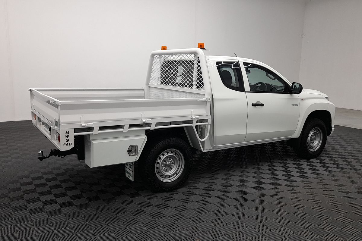 2019 Mitsubishi Triton GLX MR 4X4