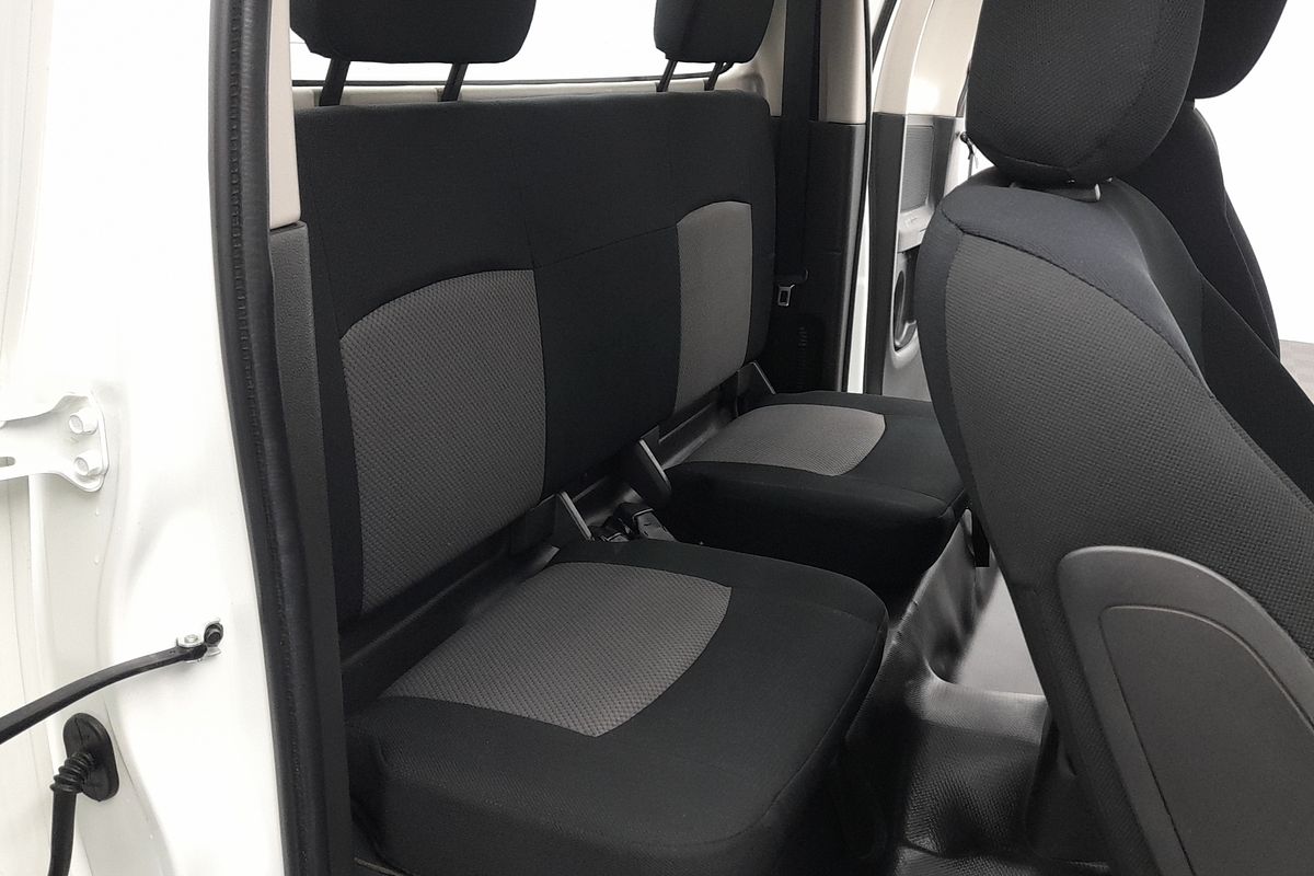 2019 Mitsubishi Triton GLX MR 4X4