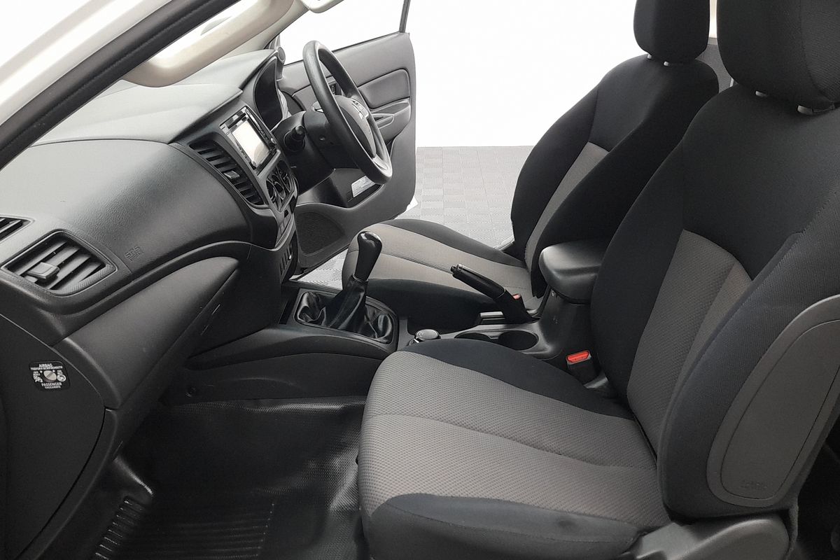 2019 Mitsubishi Triton GLX MR 4X4