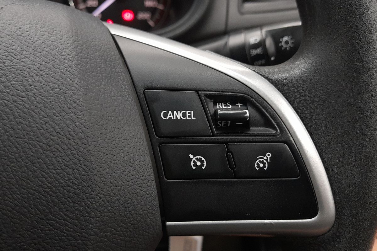 2019 Mitsubishi Triton GLX MR 4X4