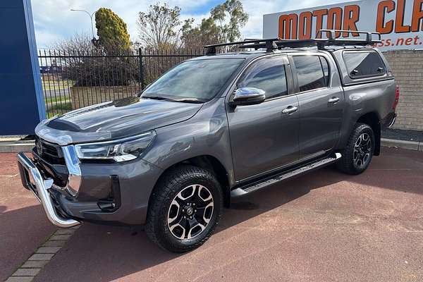 2021 Toyota Hilux SR5 (4x4) GUN126R 4X4
