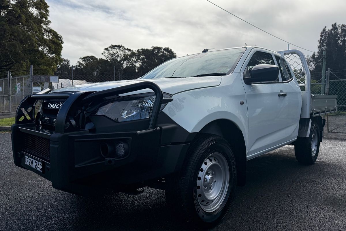 2024 Isuzu D-MAX SX 4X4
