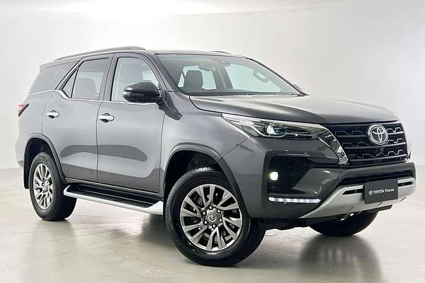 2025 Toyota Fortuner Crusade GUN156R