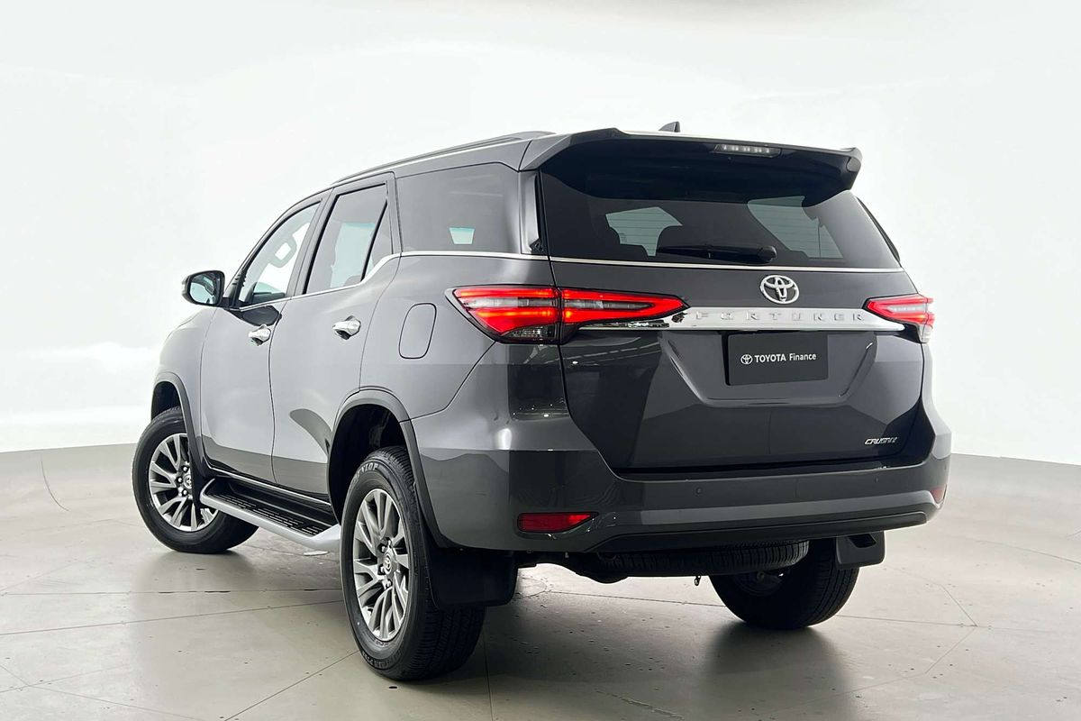 2025 Toyota Fortuner Crusade GUN156R