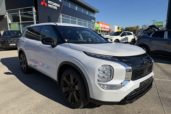 2026 Mitsubishi Outlander Black Edition ZM