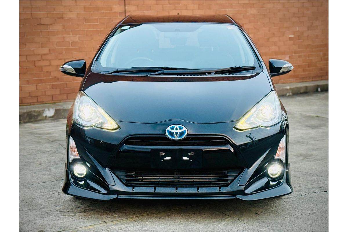 2015 Toyota Aqua G Leather NHP10