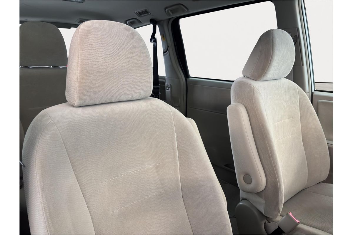 2012 Toyota Noah SLOPE TYPE 1 ZZR70G