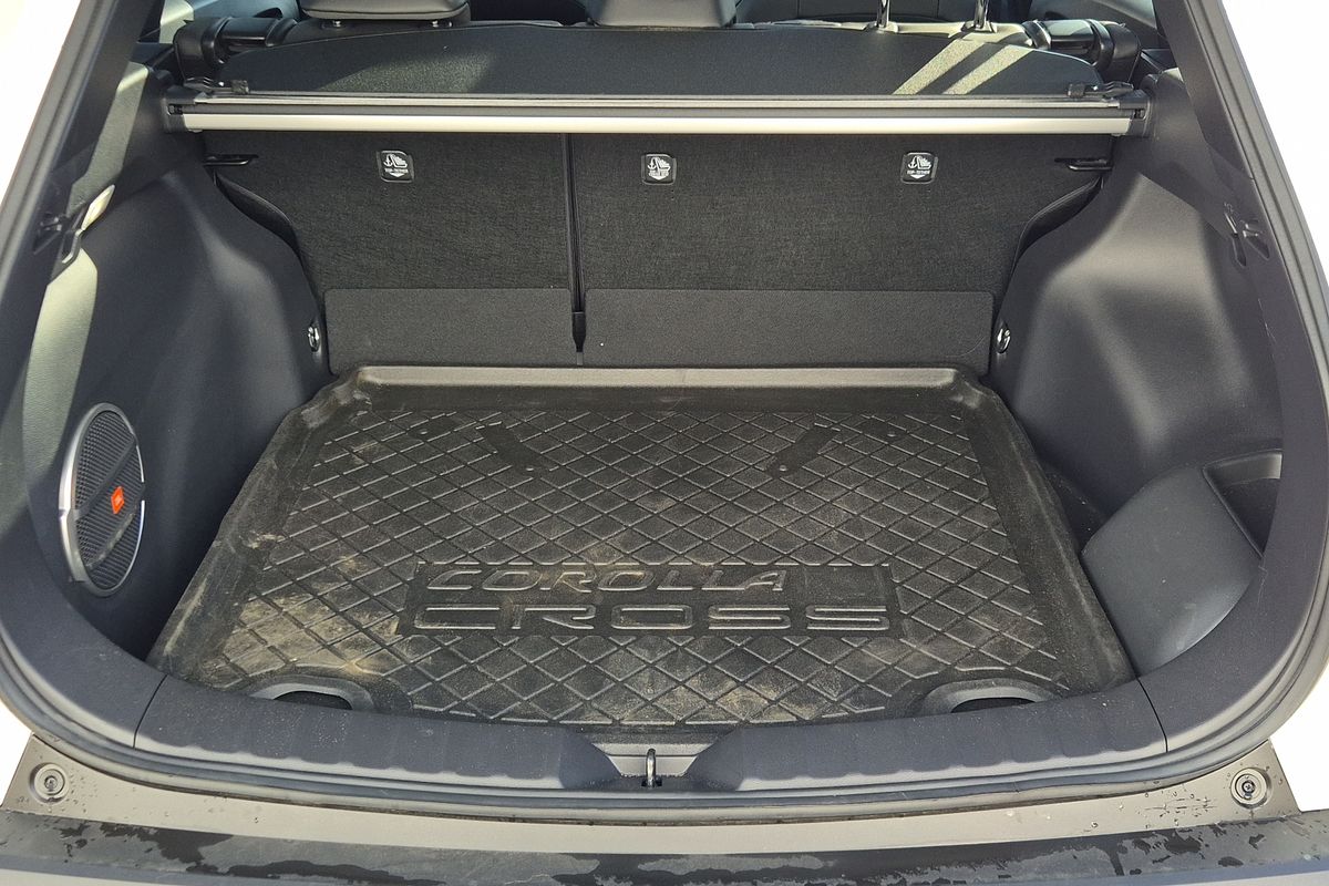 Atmos AWD 2.0L Auto CVT 5 Door Hatch