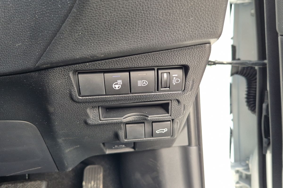 Atmos AWD 2.0L Auto CVT 5 Door Hatch