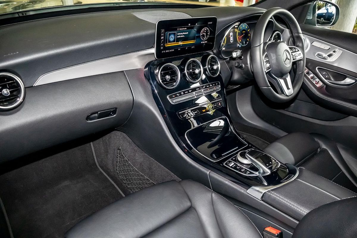 W205 809MY C300 Sedan 4dr 9G-T RONIC 9sp 2.0T
